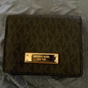Small Michael kors wallet
